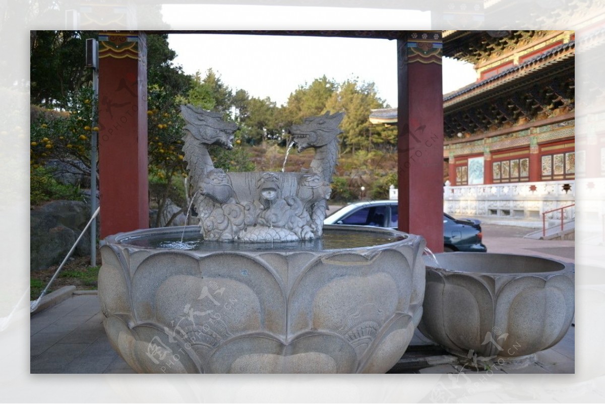 韩国药泉寺之药泉图片