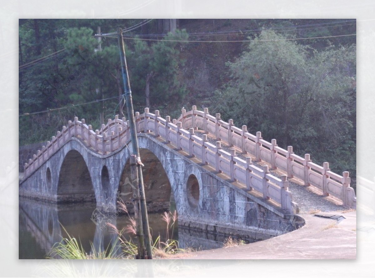 双拱桥图片