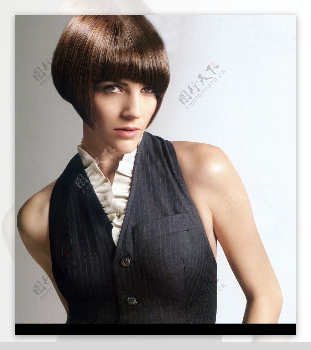 威娜2009最新夏季发型大图发布图片