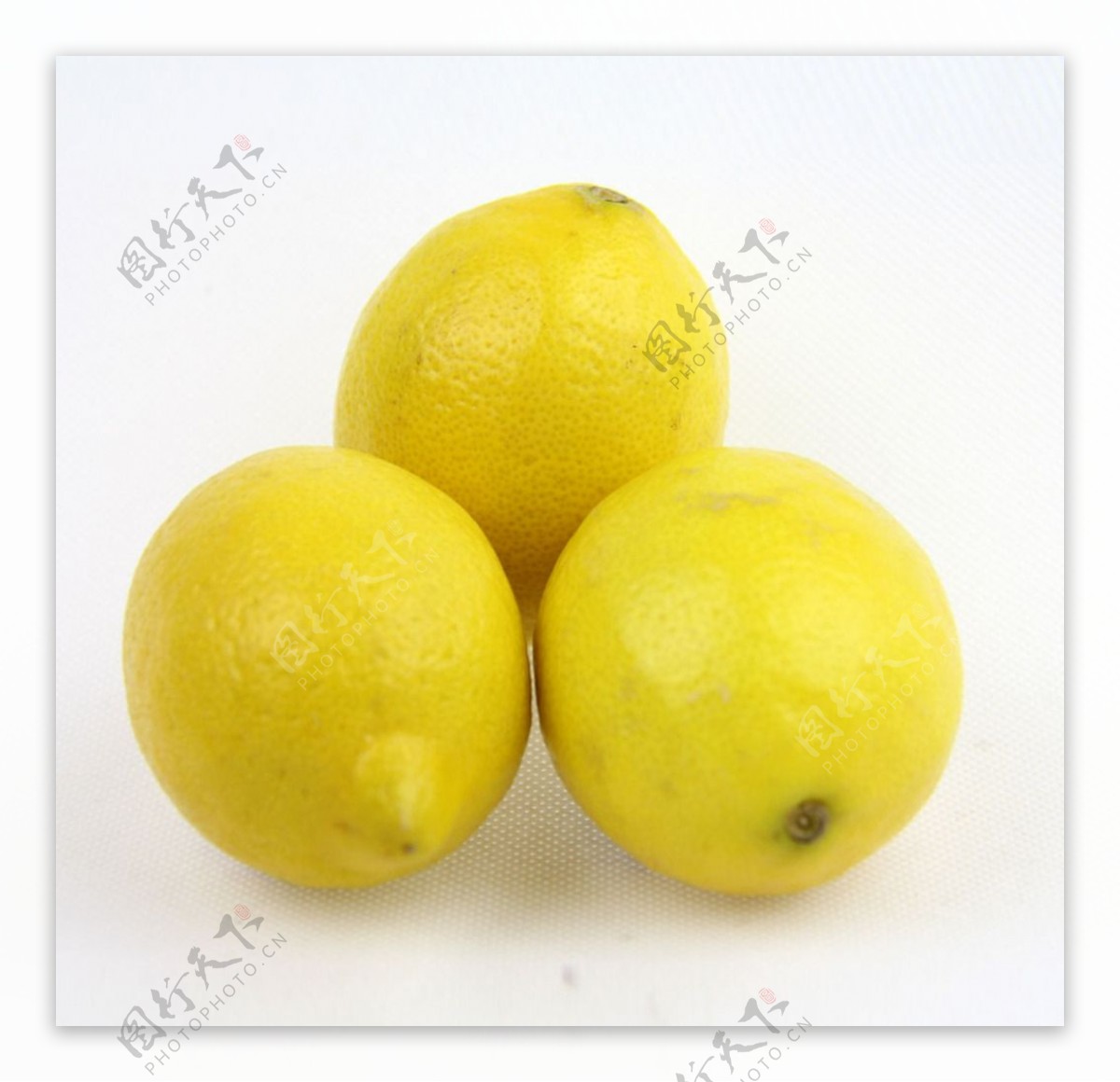 柠檬黄色水果图片