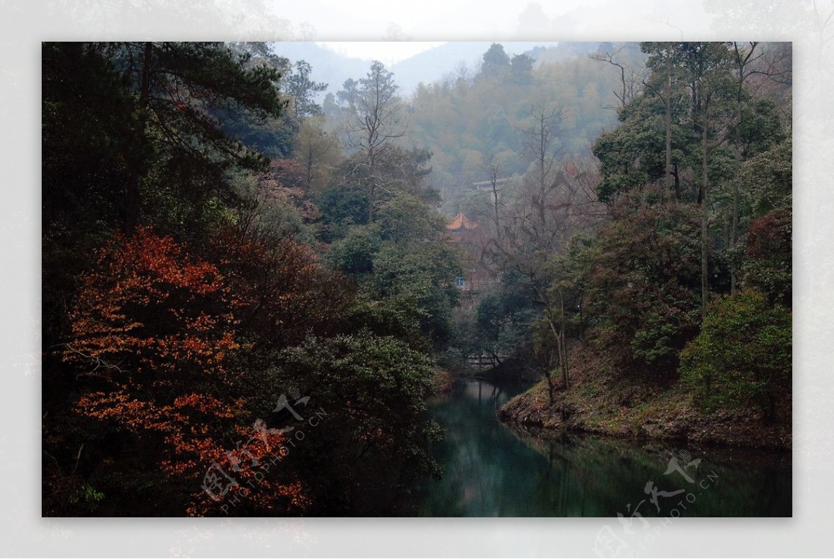 韶山滴水洞图片