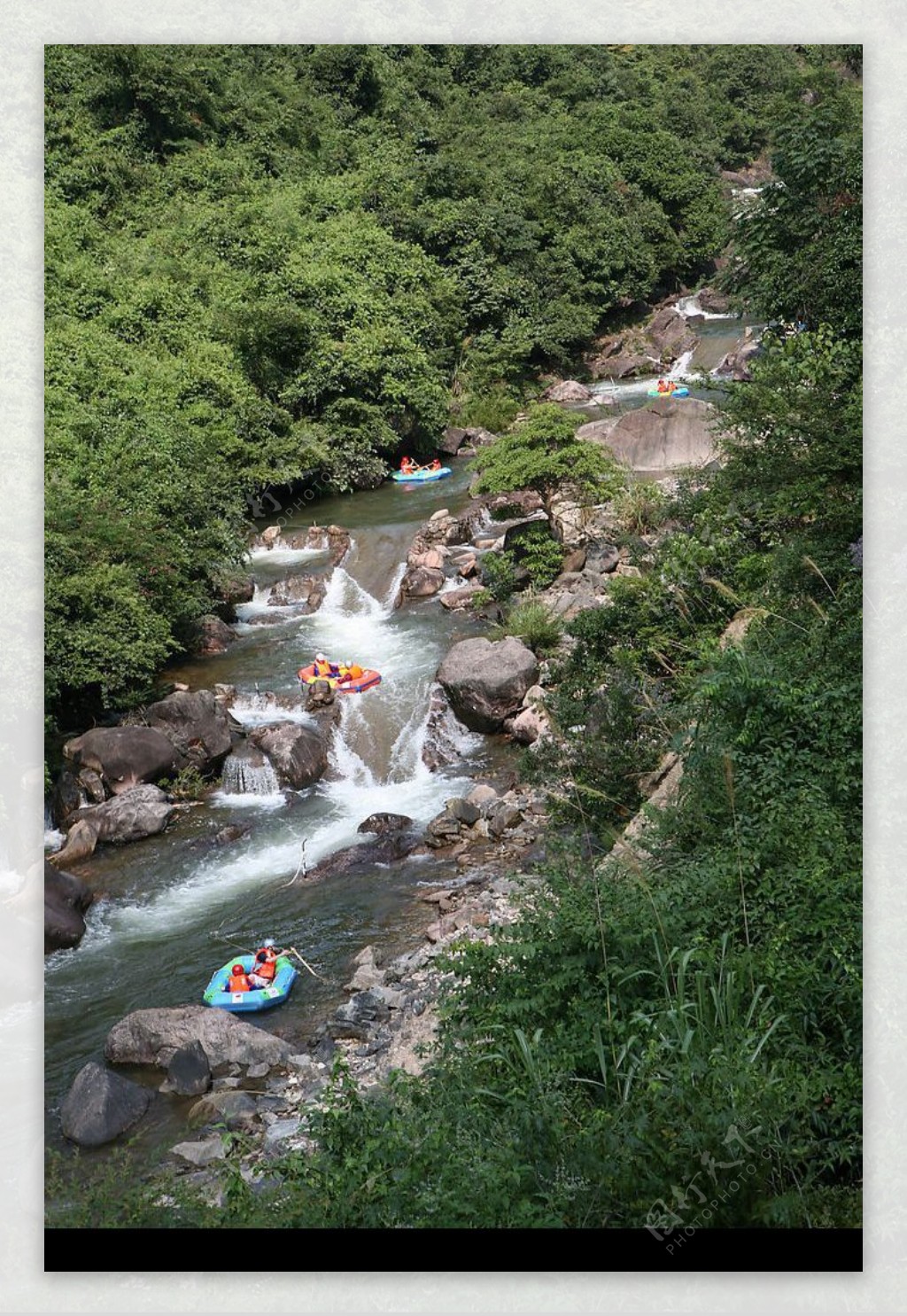 大峡谷漂流图片