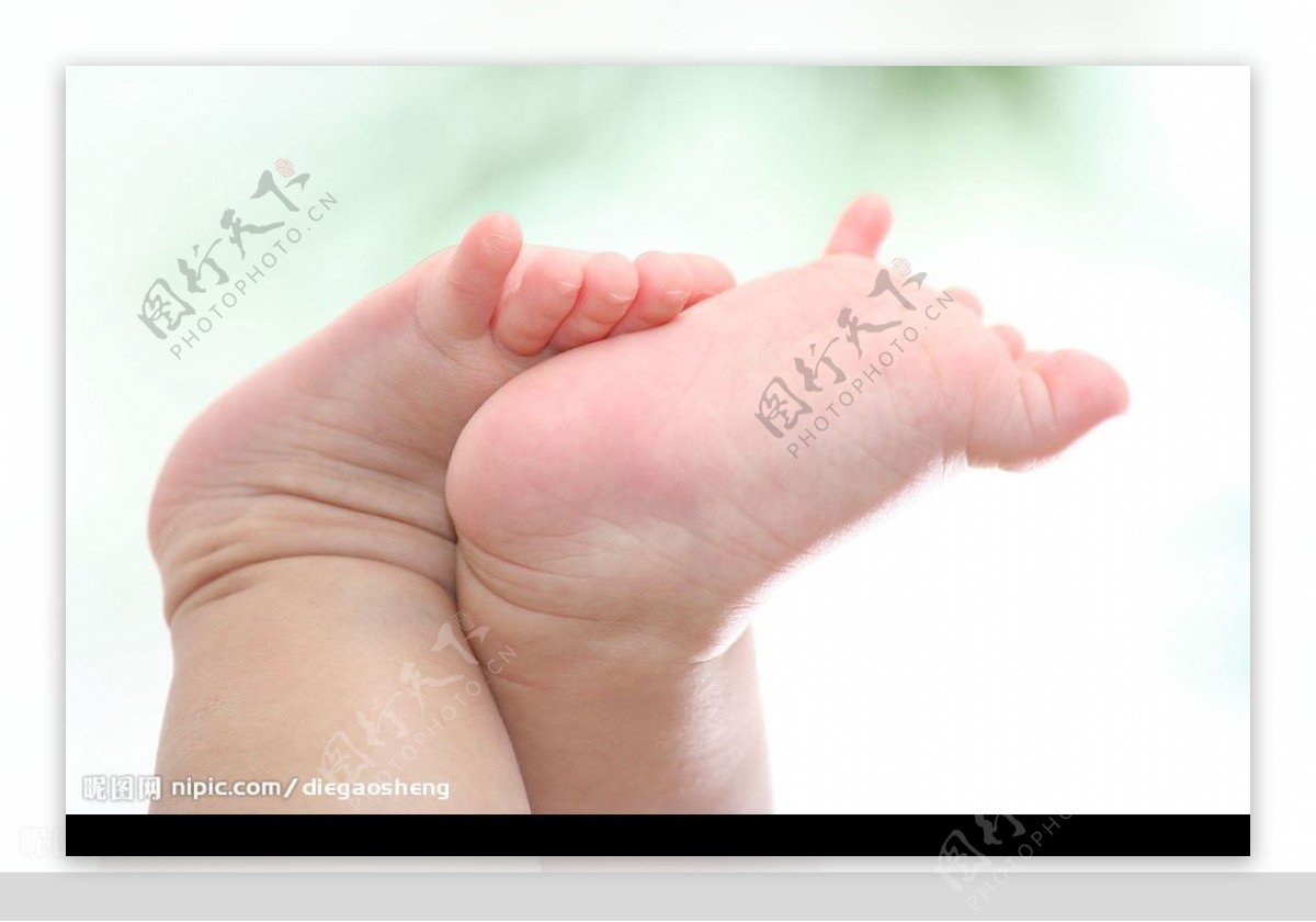婴儿的小脚丫图片素材_免费下载_jpg图片格式_VRF高清图片500716940_摄图网