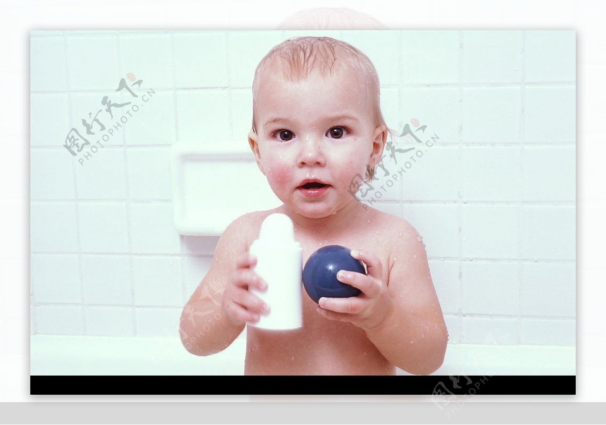 洗澡的小朋友|摄影|人像|会拍照的虫子 - 原创作品 - 站酷 (ZCOOL)