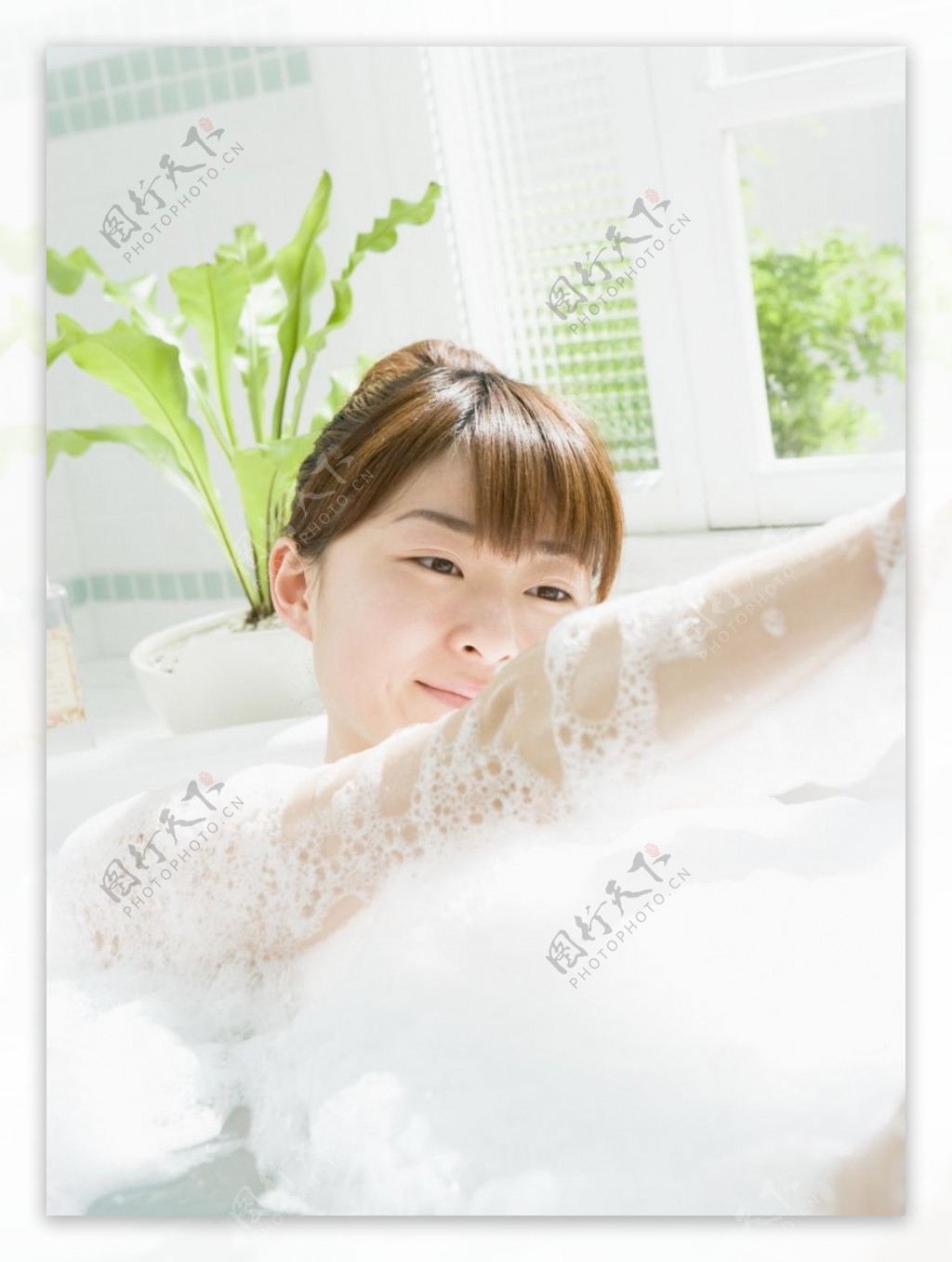 女性轻松淋浴0308