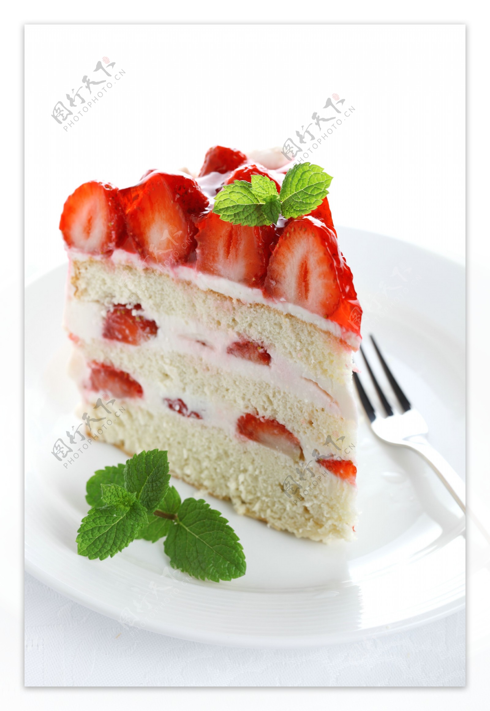 草莓水果蛋糕图片