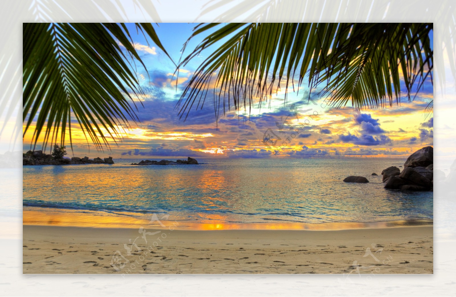 黄昏美丽沙滩风景图片