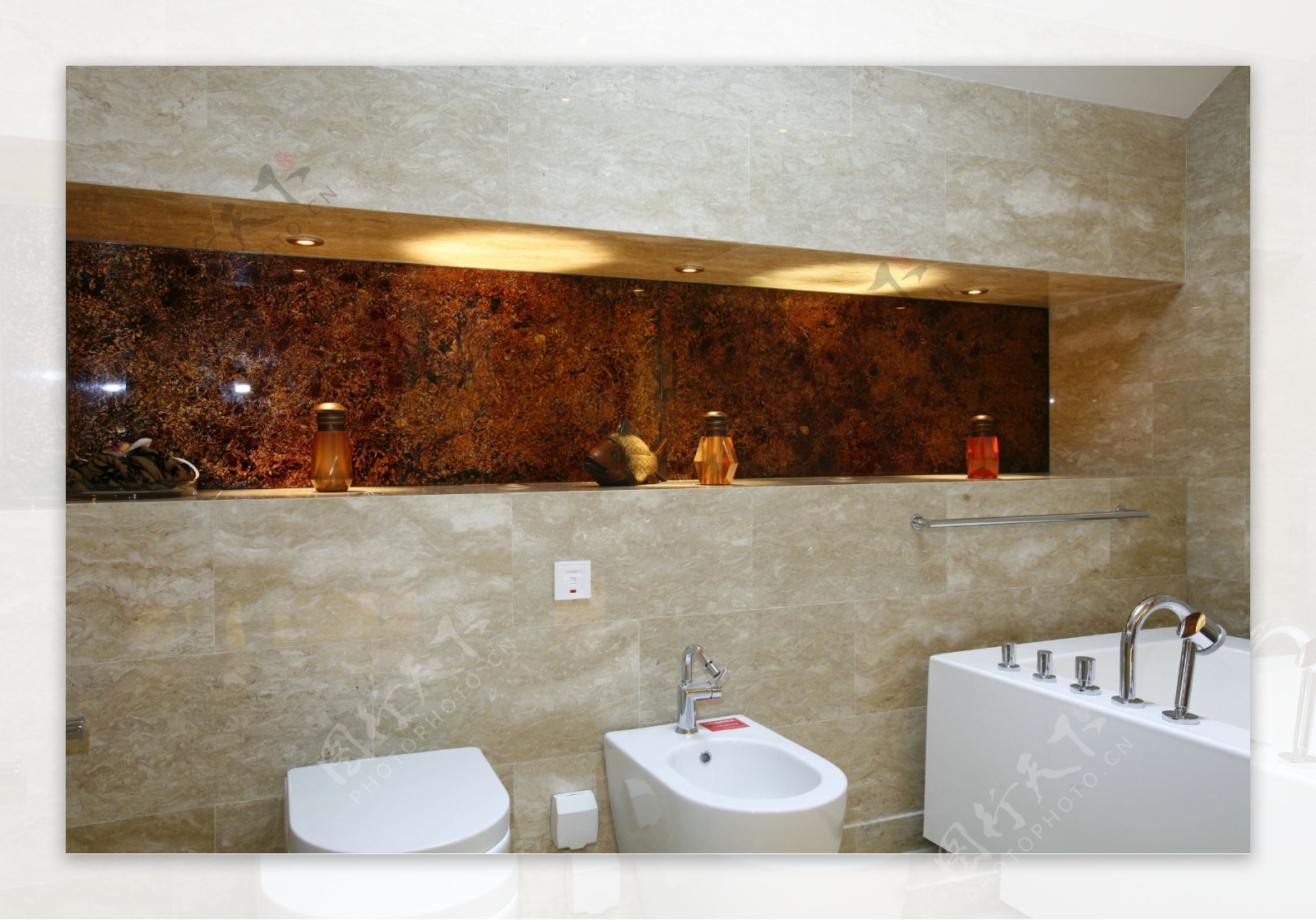 尚东国际简洁浴室样板房图片