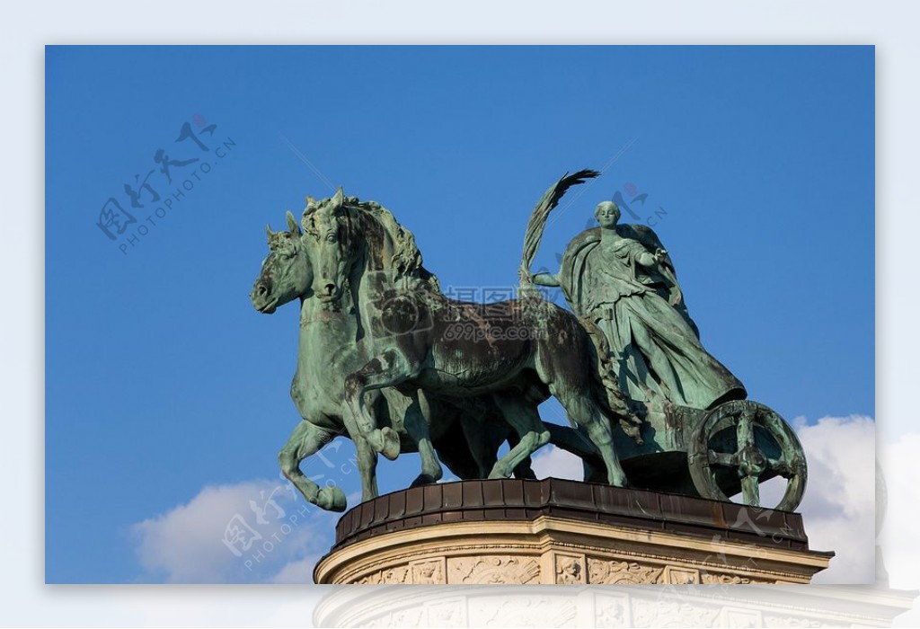 布达佩斯雕像1.JPG