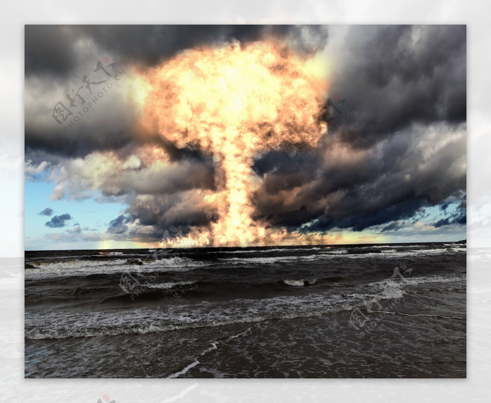 核爆炸蘑菇云图片