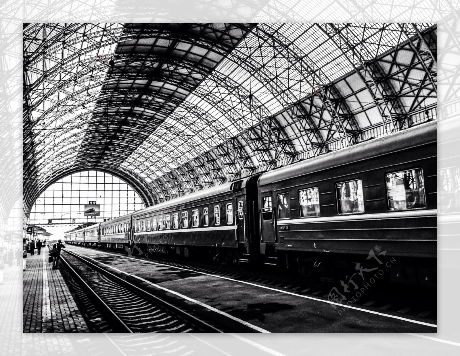 复古火车站和火车图片
