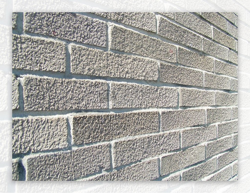 白色砖块砌成的墙