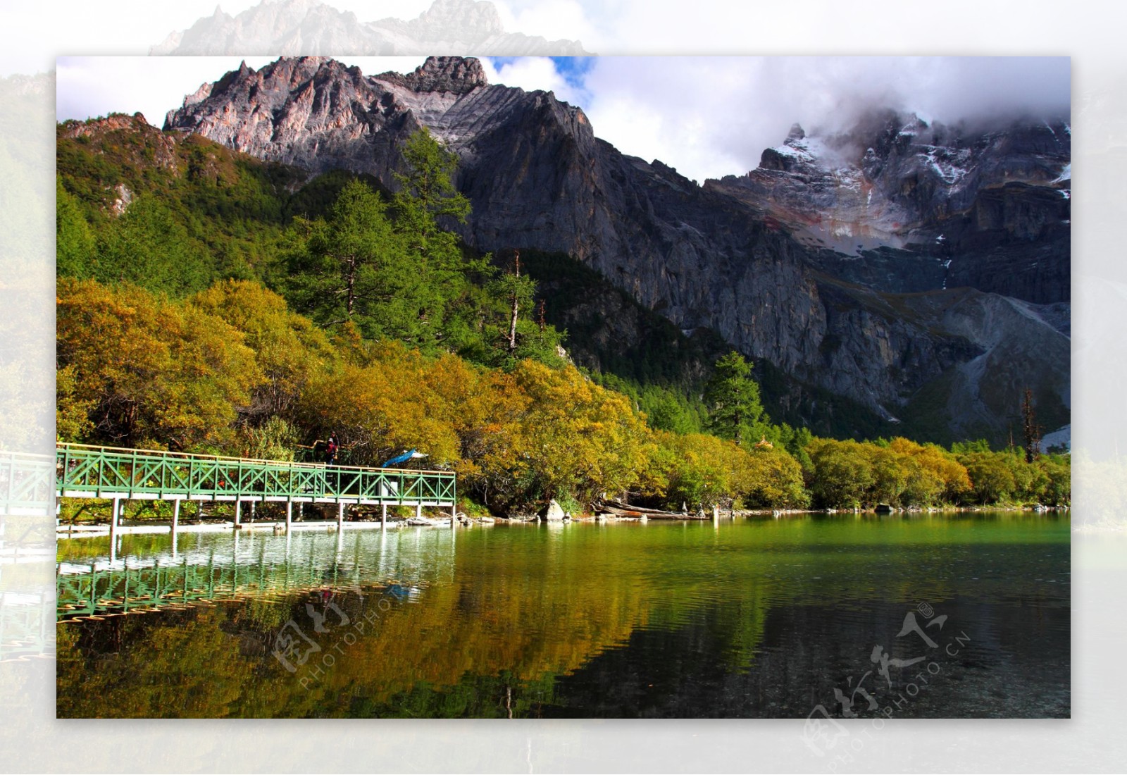 四川稻城亚丁珍珠海风景