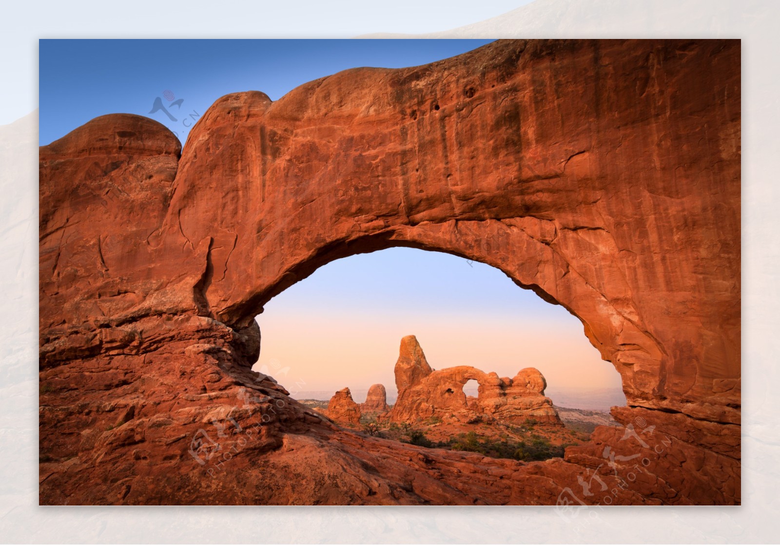 美国高原石拱风景图片