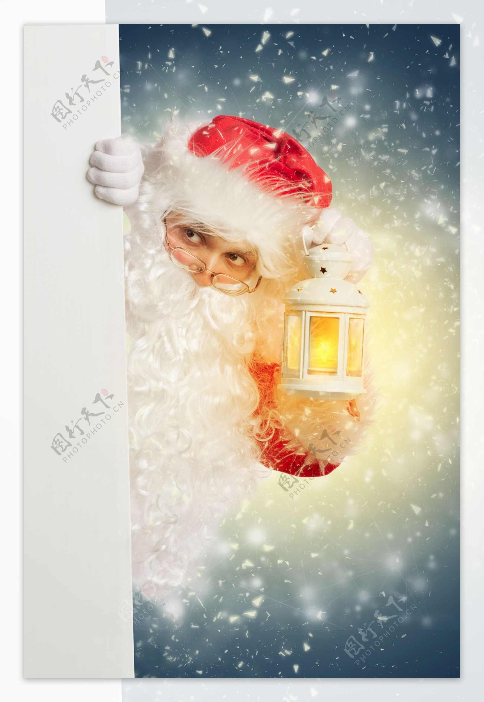 提着灯的圣诞老人