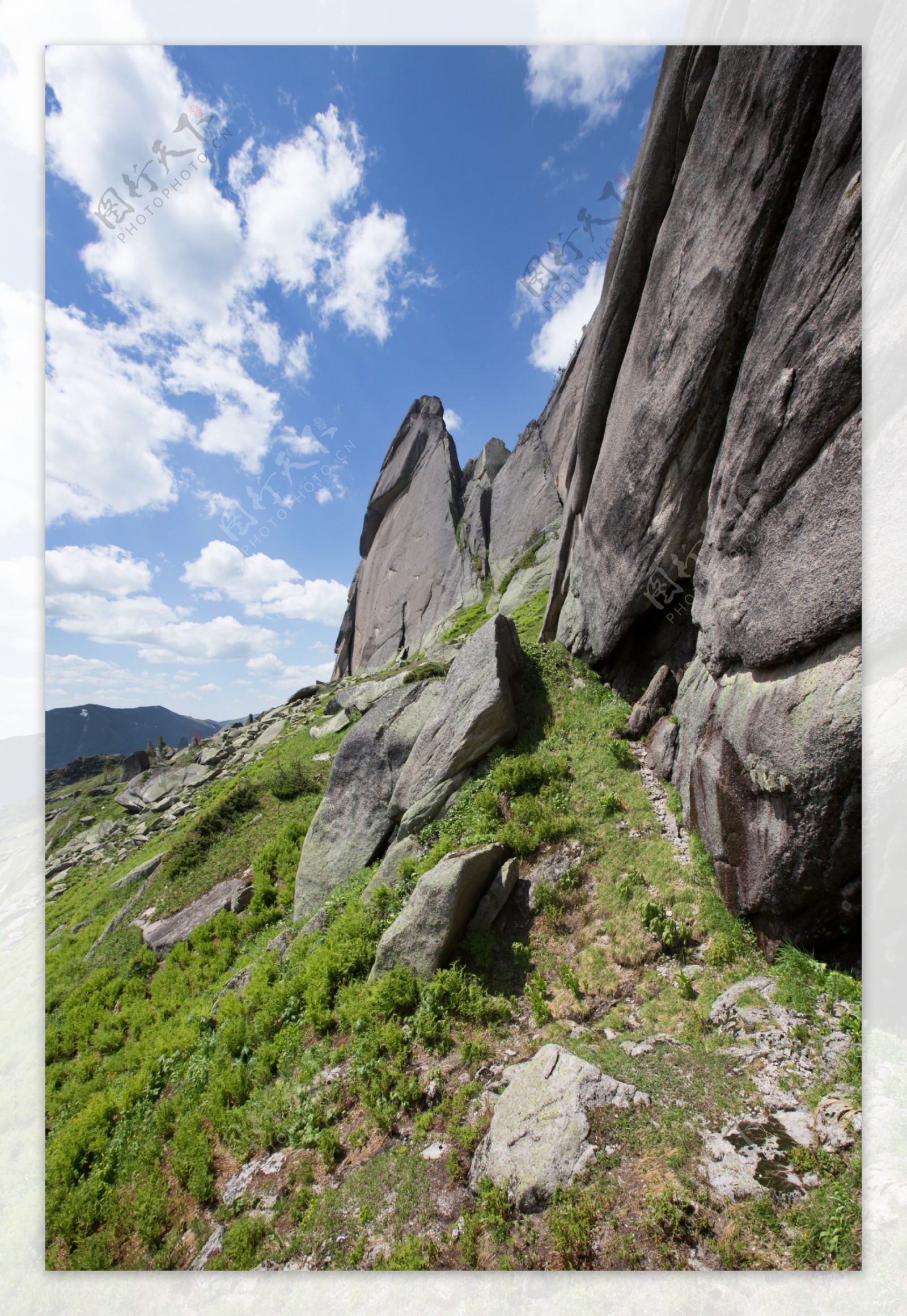 美丽高原岩石风景图片