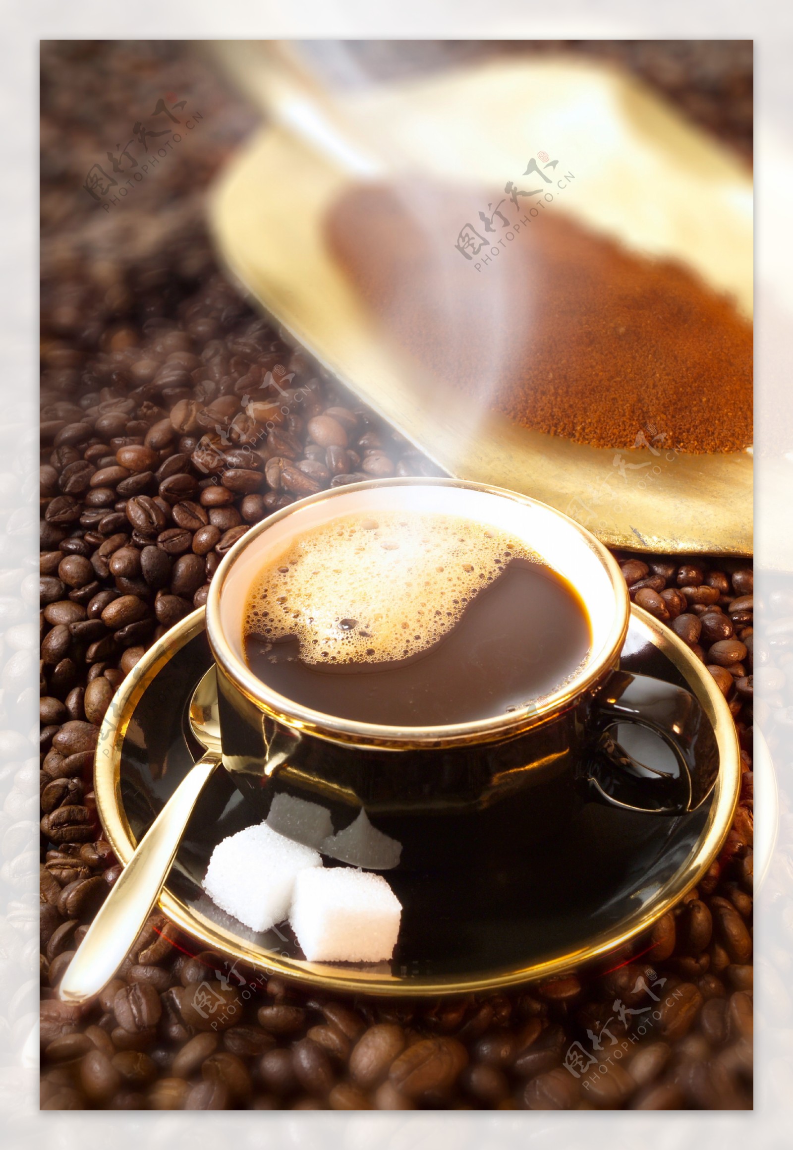 香浓咖啡与咖啡豆图片