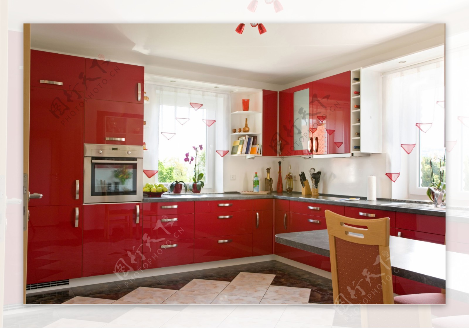 时尚红色厨房装修图片