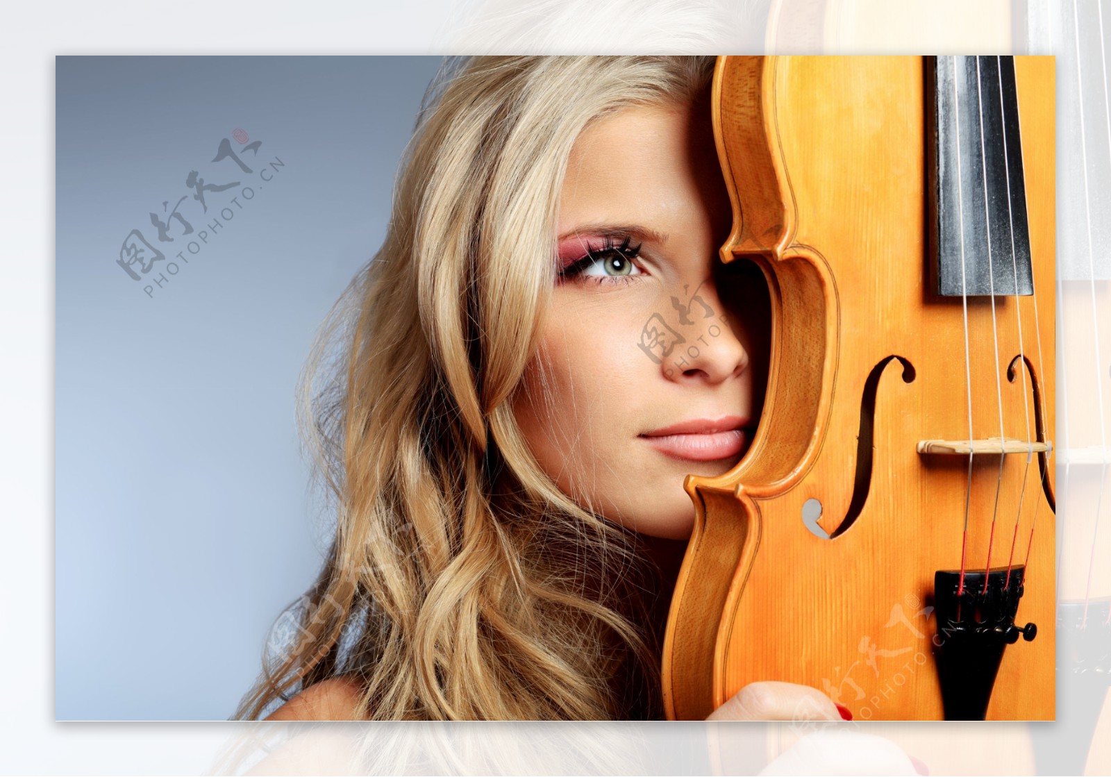 性感美女与小提琴图片