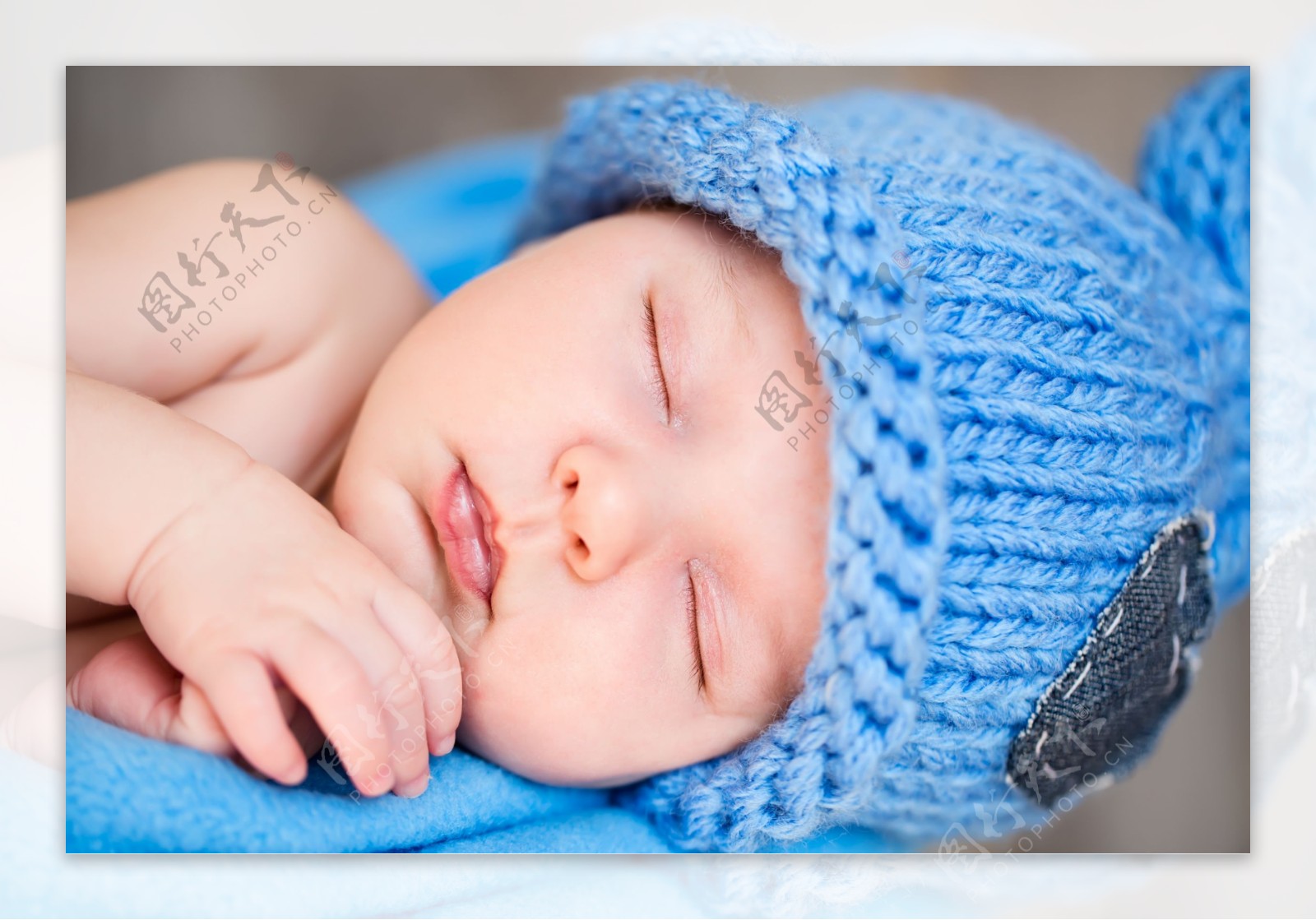 睡梦中宝贝婴儿可爱桌面壁纸-壁纸图片大全