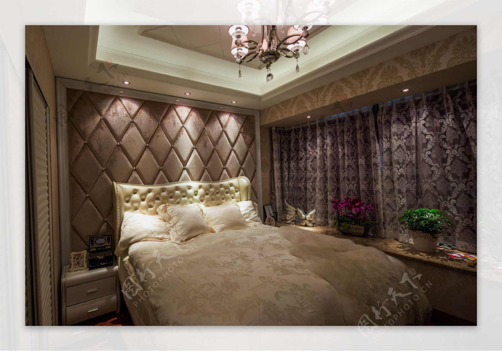 中式奢华别墅卧室装修效果图