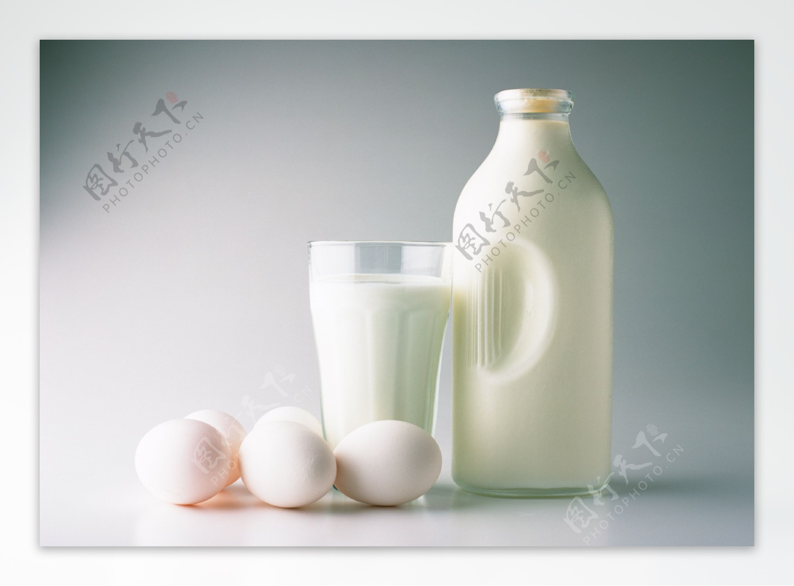 牛奶和鸡蛋图片