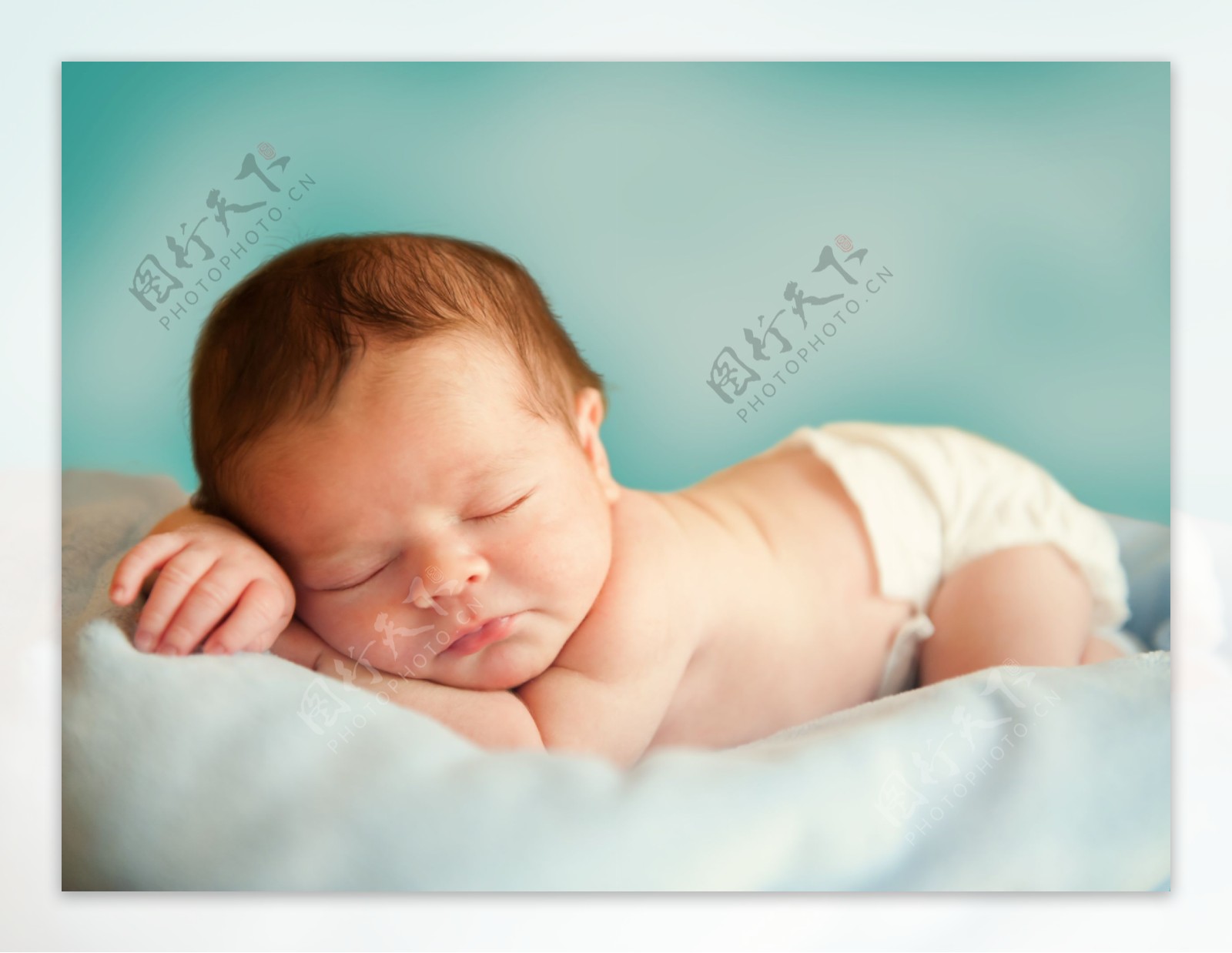 睡觉的可爱宝宝图片