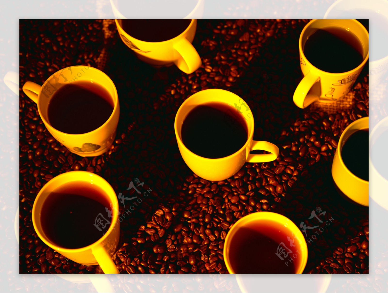 咖啡豆上褐色咖啡图片