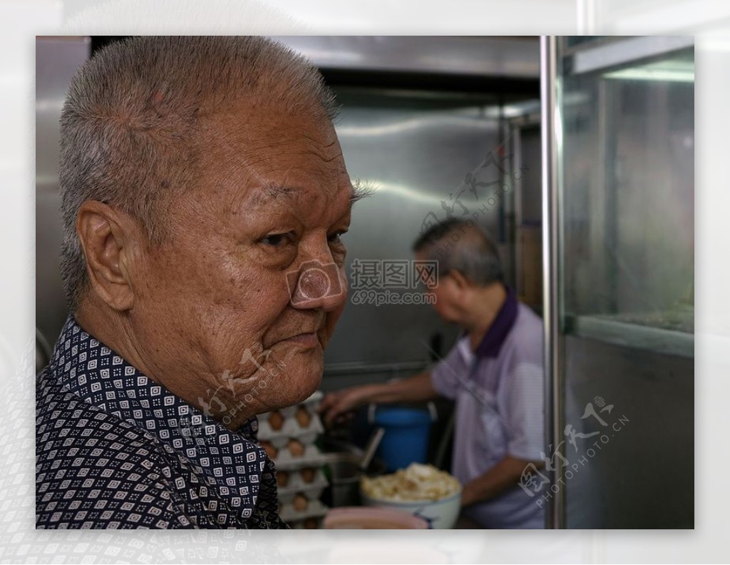 成熟优雅的男士