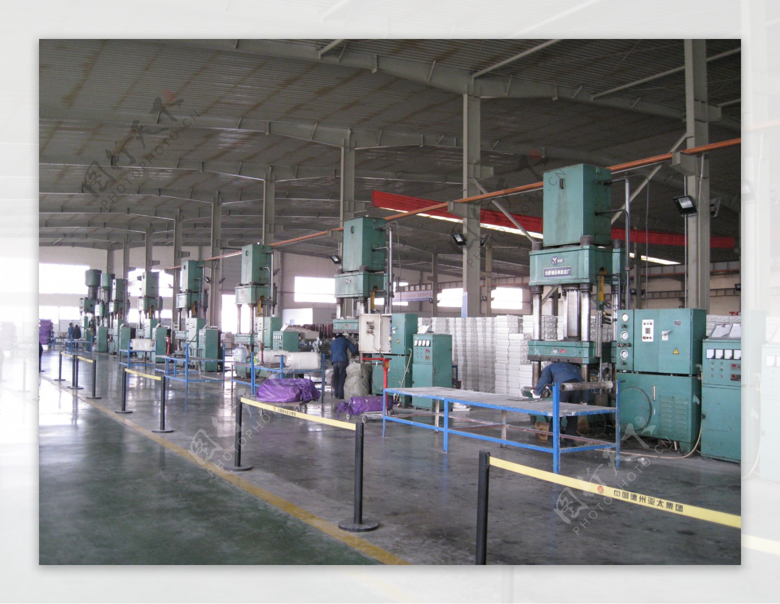 工业生产厂区机器图片