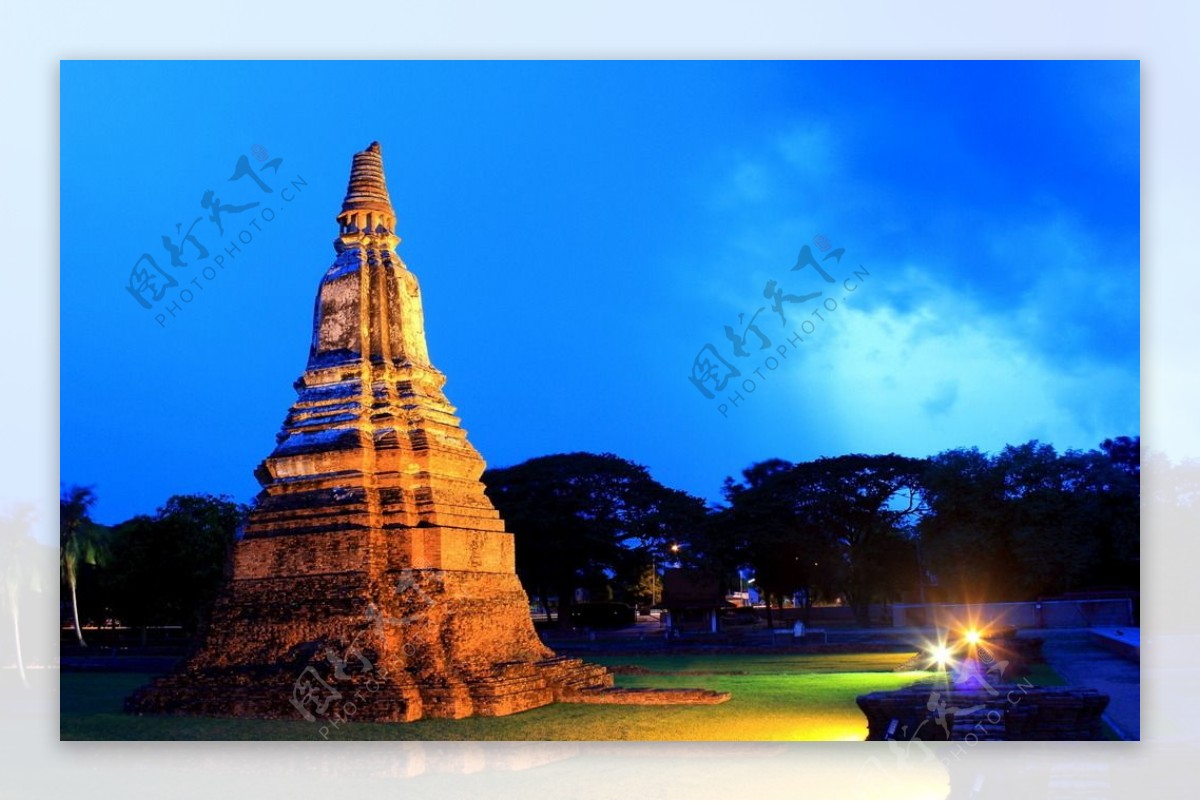 泰国寺庙宝塔摄影图