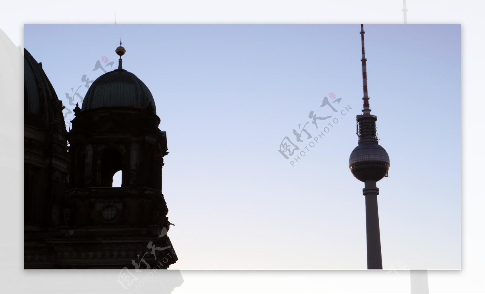日出时分的柏林电视塔