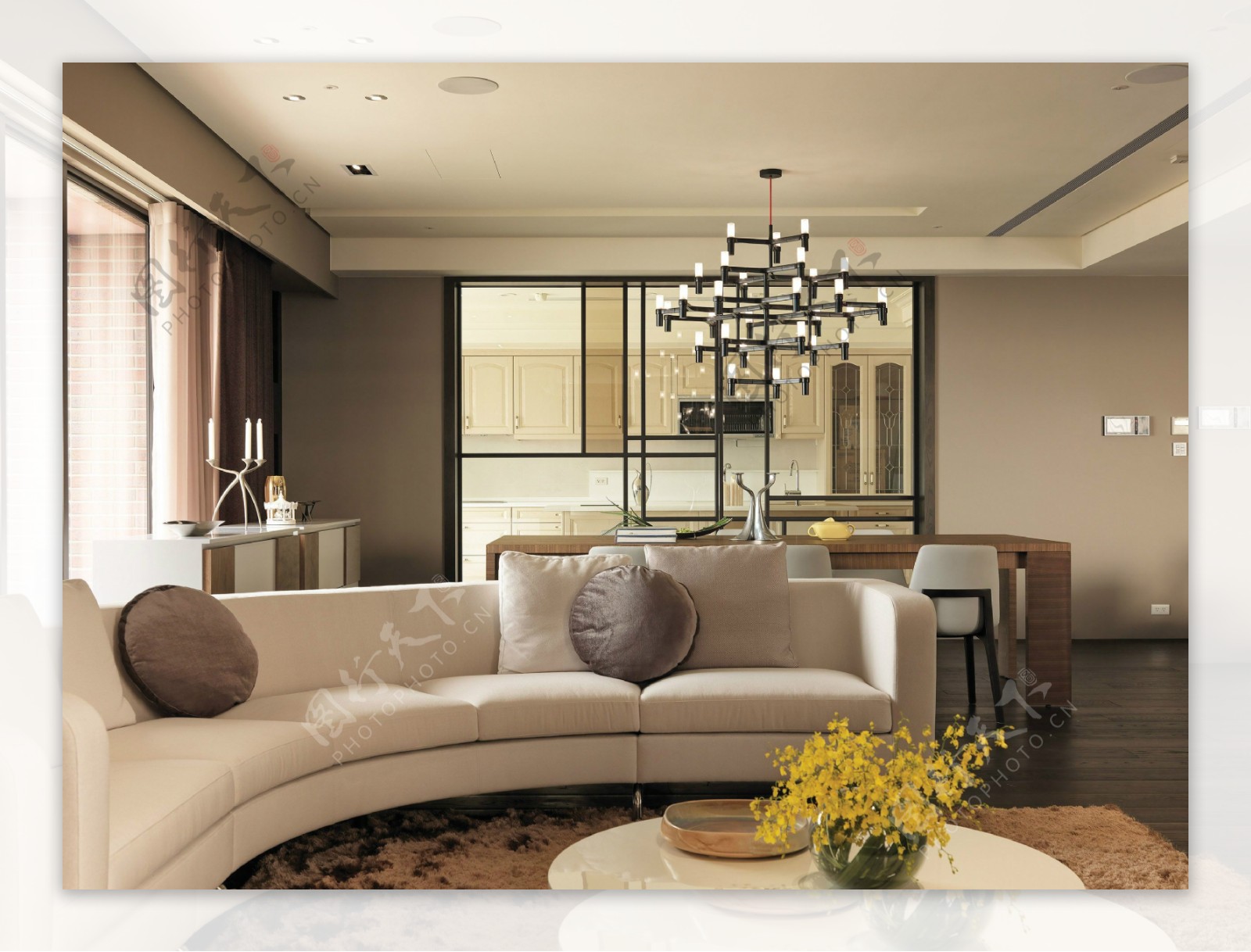 现代清新客厅半弧形沙发室内装修效果图