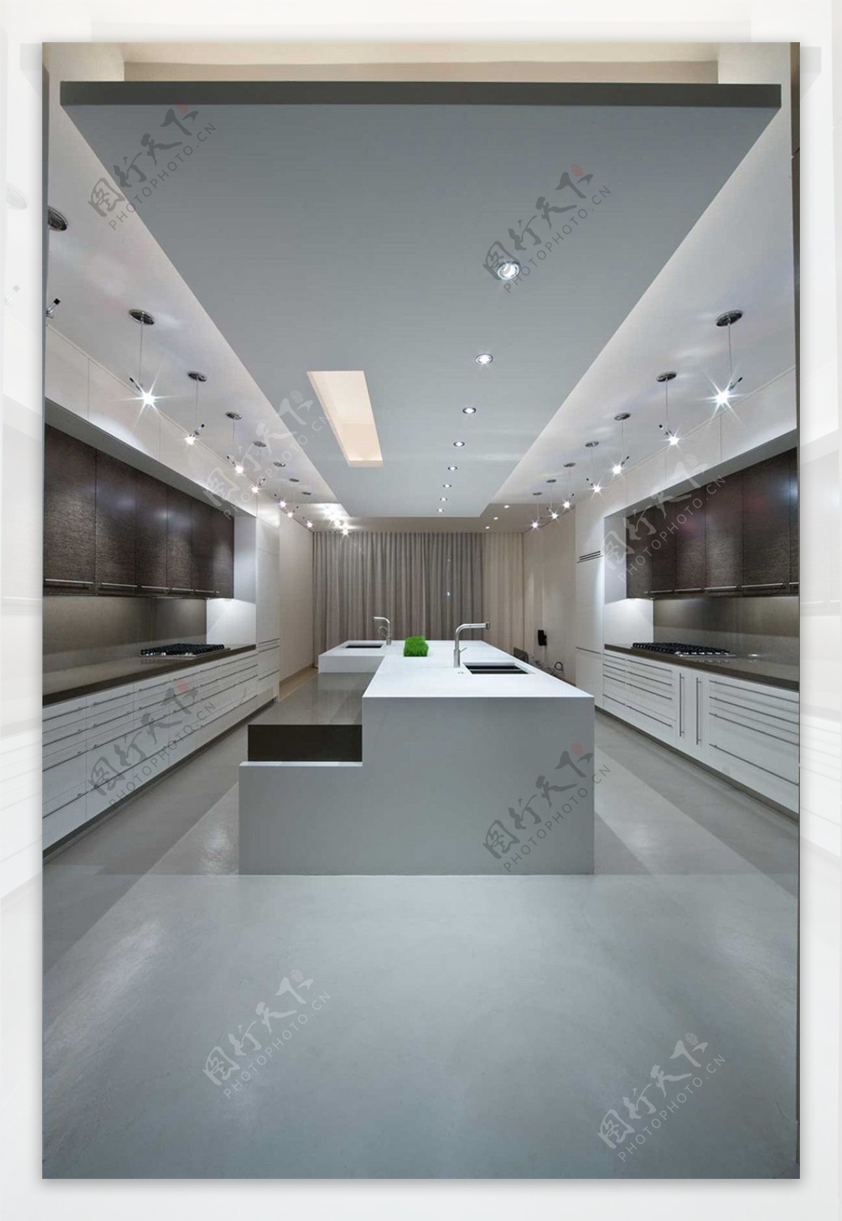 简约开放式厨房白色台面室内效果图