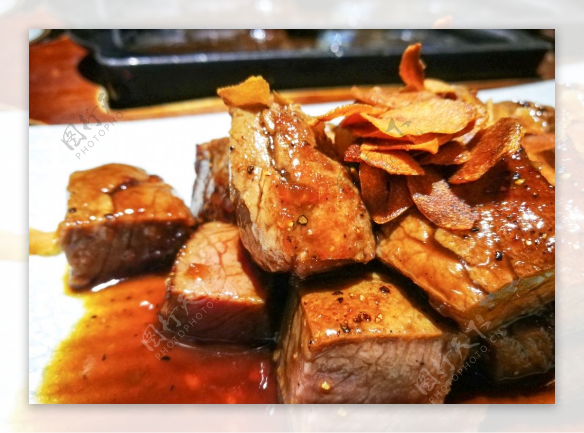 铁板牛肉粒传统美食