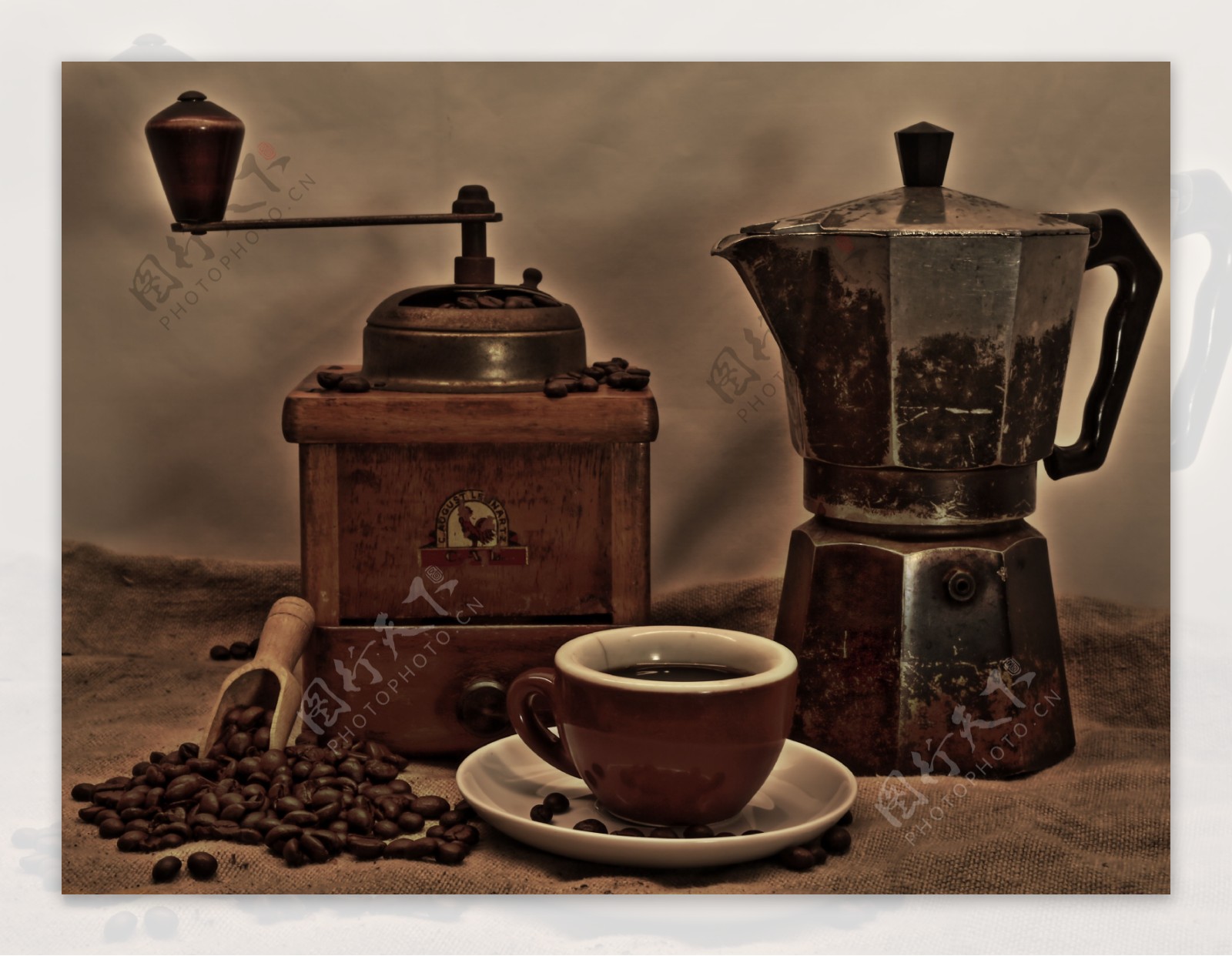 复古咖啡机和咖啡