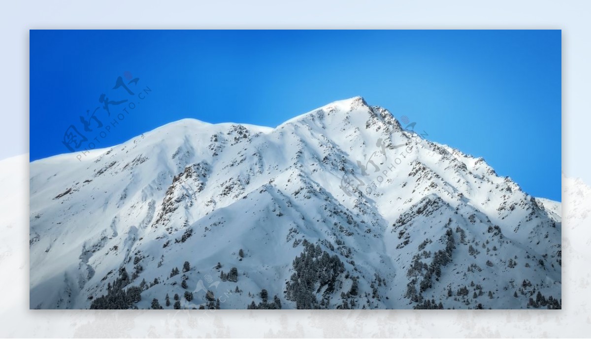 高山雪景