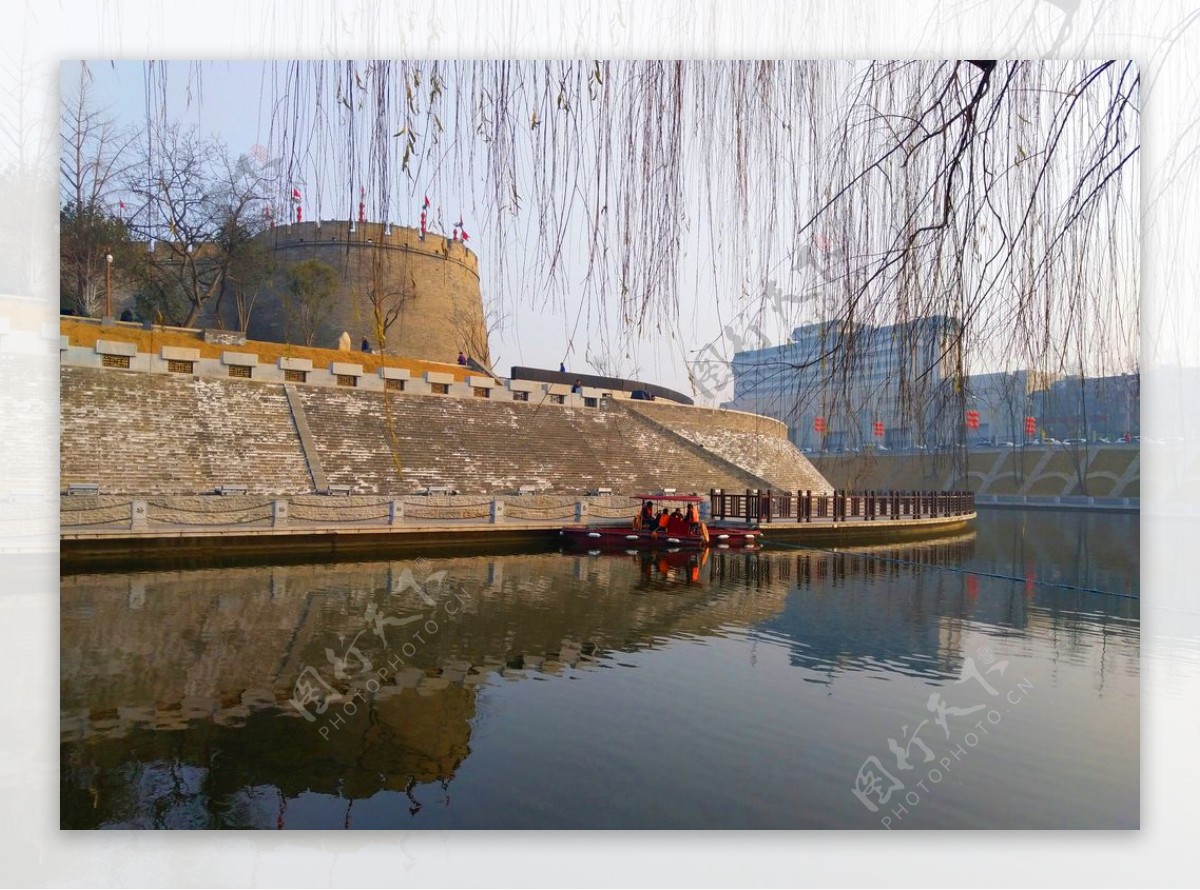 美丽的护城河风景