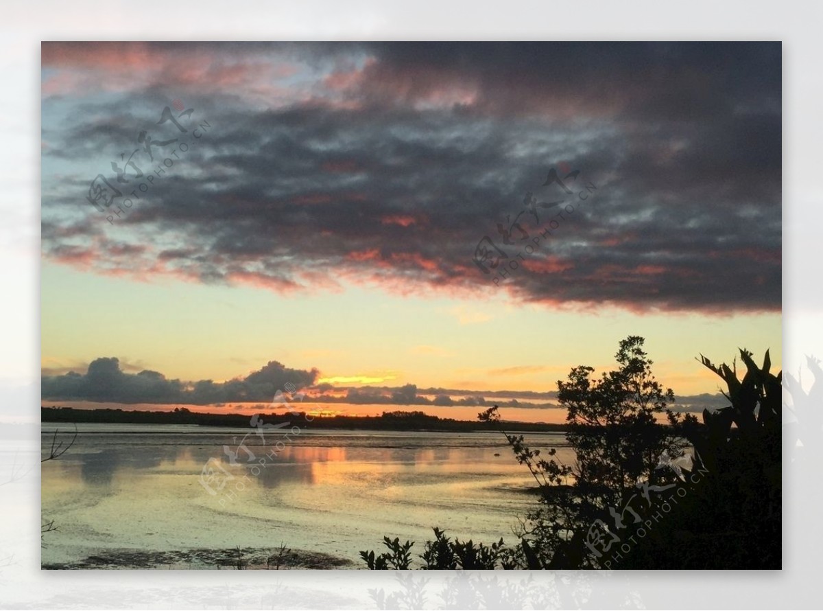 新西兰海滨日落风景