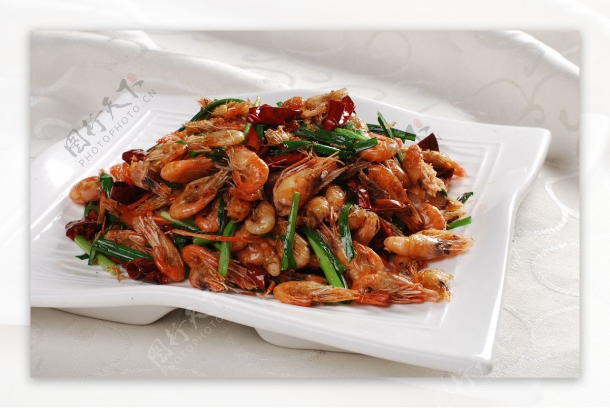 川菜师傅这样做河虾，虾肉细腻鲜嫩没腥味，比油炸的更健康更美味_哔哩哔哩 (゜-゜)つロ 干杯~-bilibili