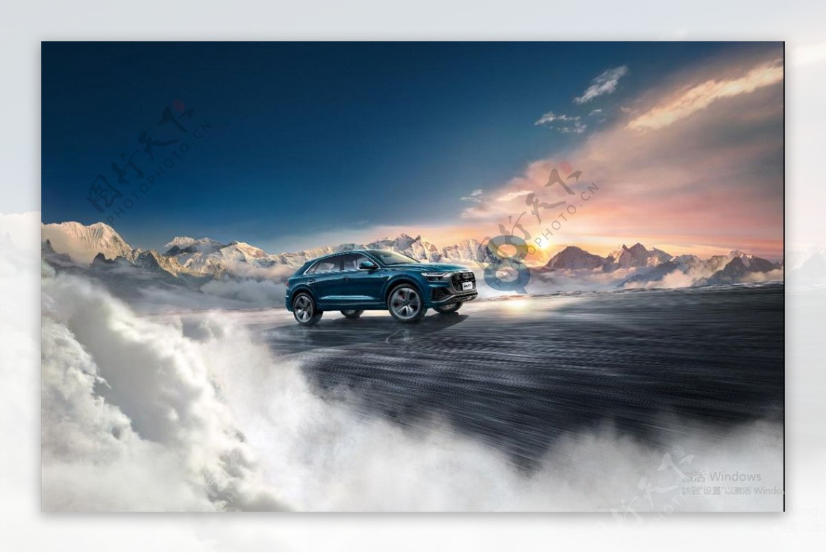 奥迪SUVQ8上市雪山素材图片