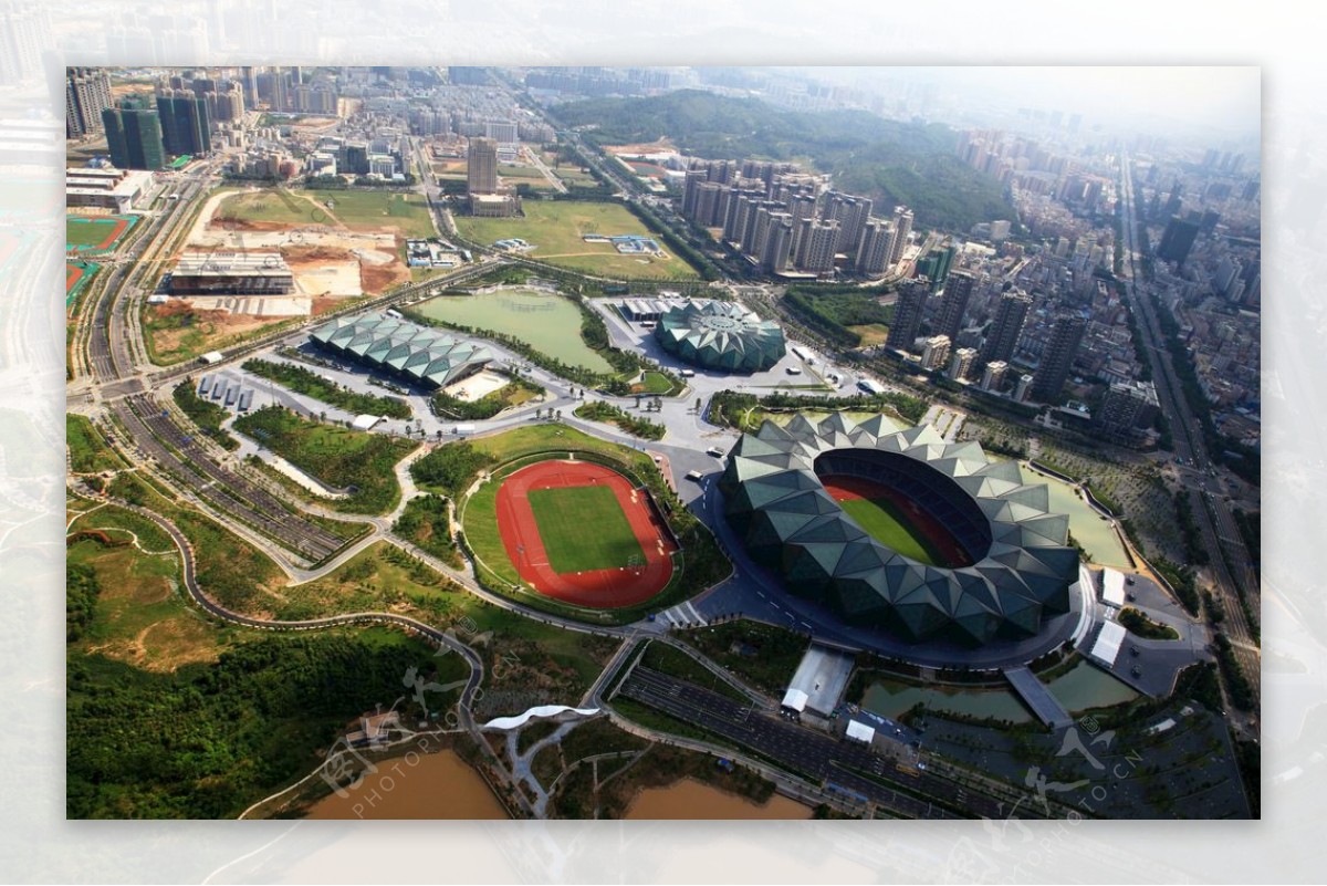 深圳大运中心体育场图片