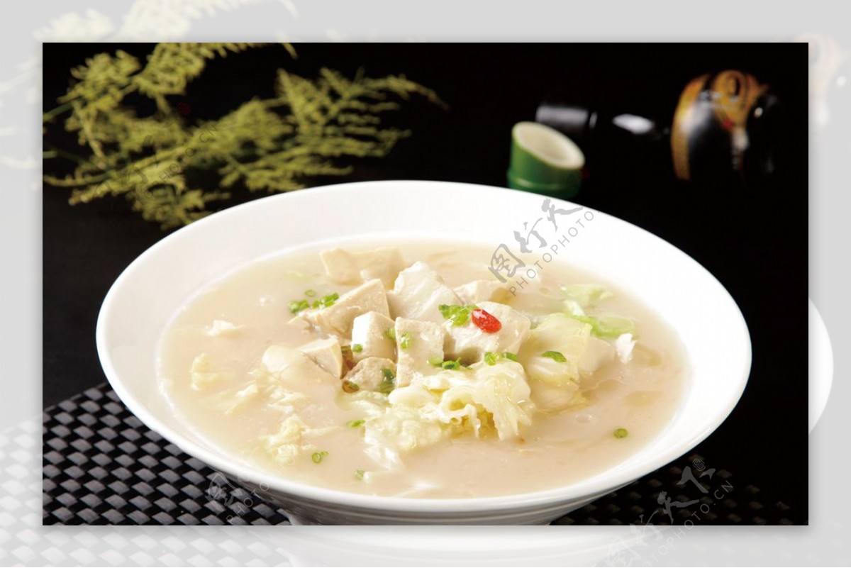 白菜炖豆腐图片