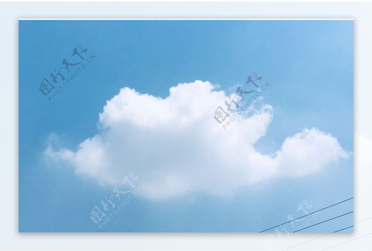 云飞机图片