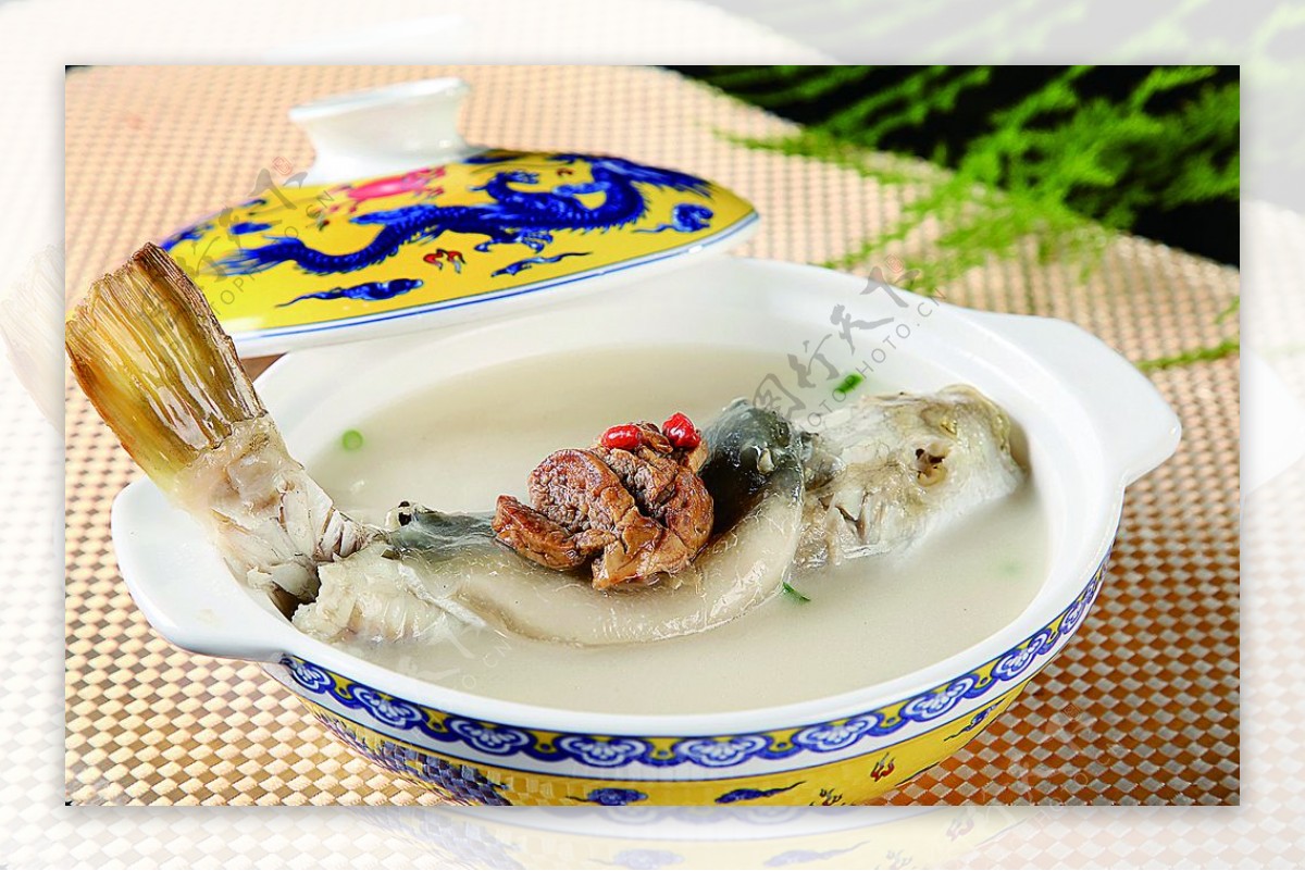 浙菜奶汤鲅鱼图片