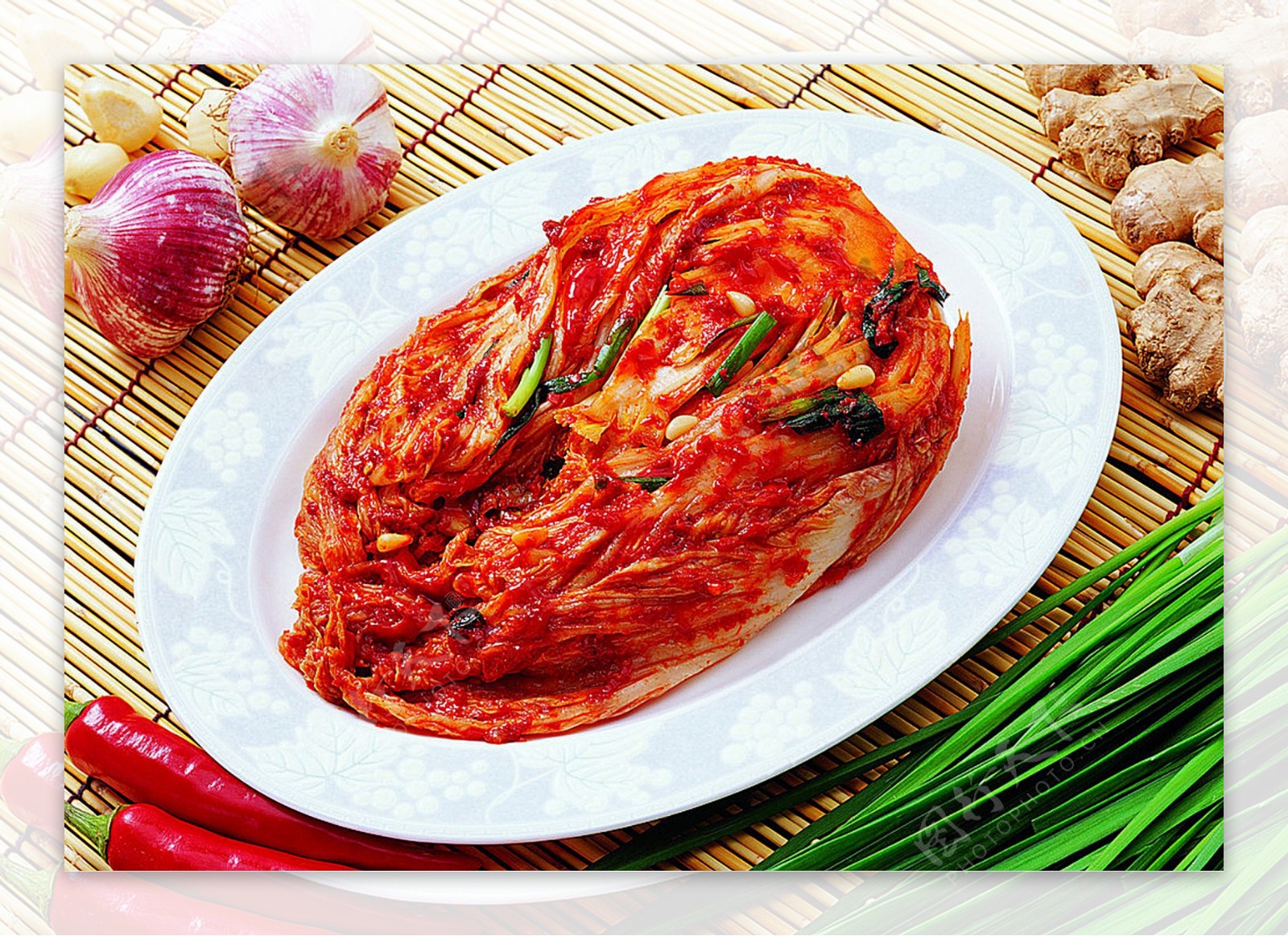 日韩料理辣白菜图片