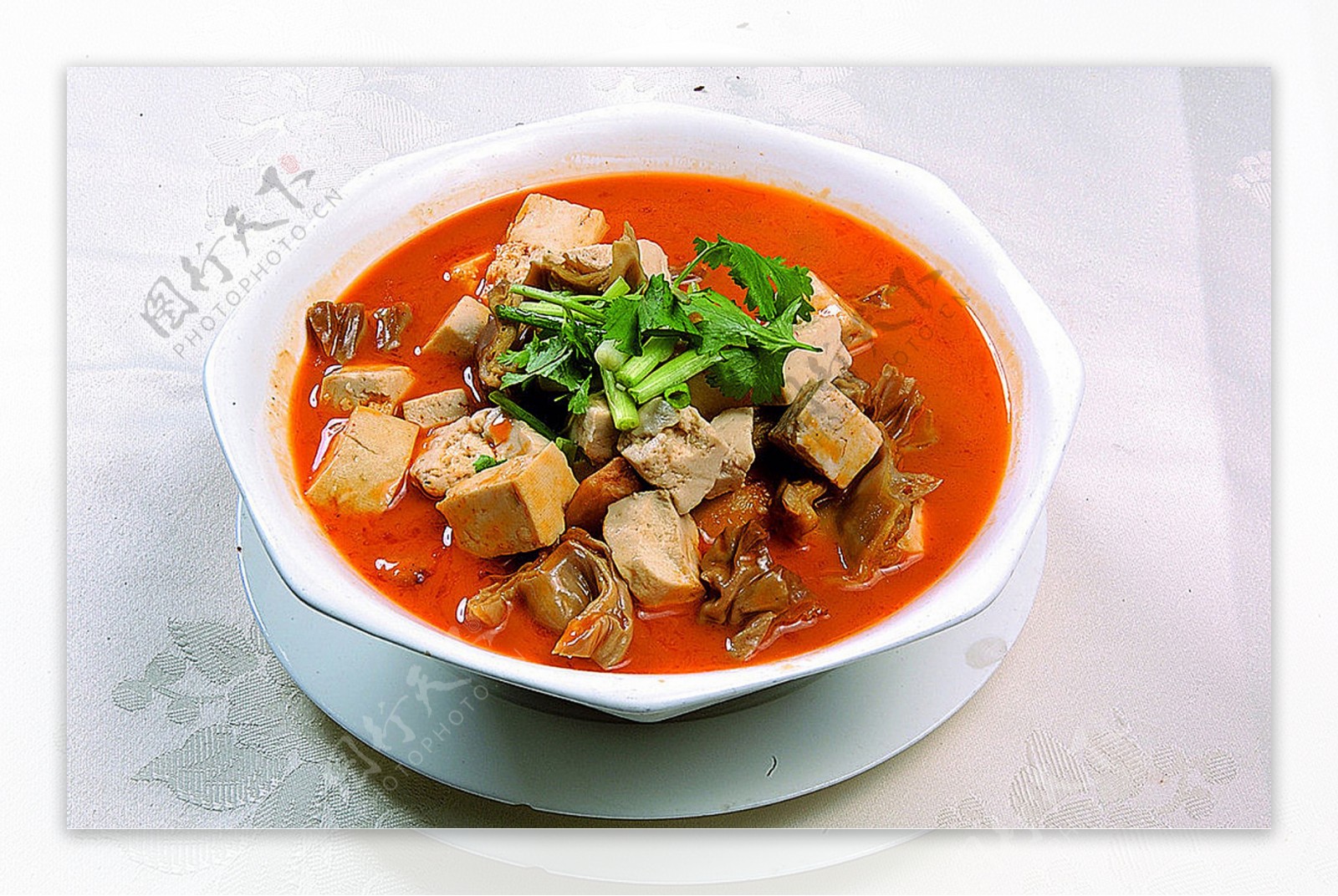 鲁菜山东菜板肠炖豆腐图片