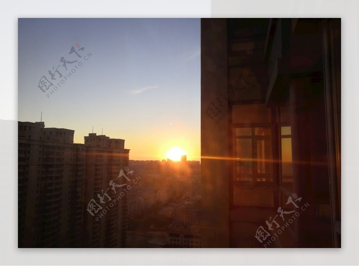 哈尔滨的夕阳图片